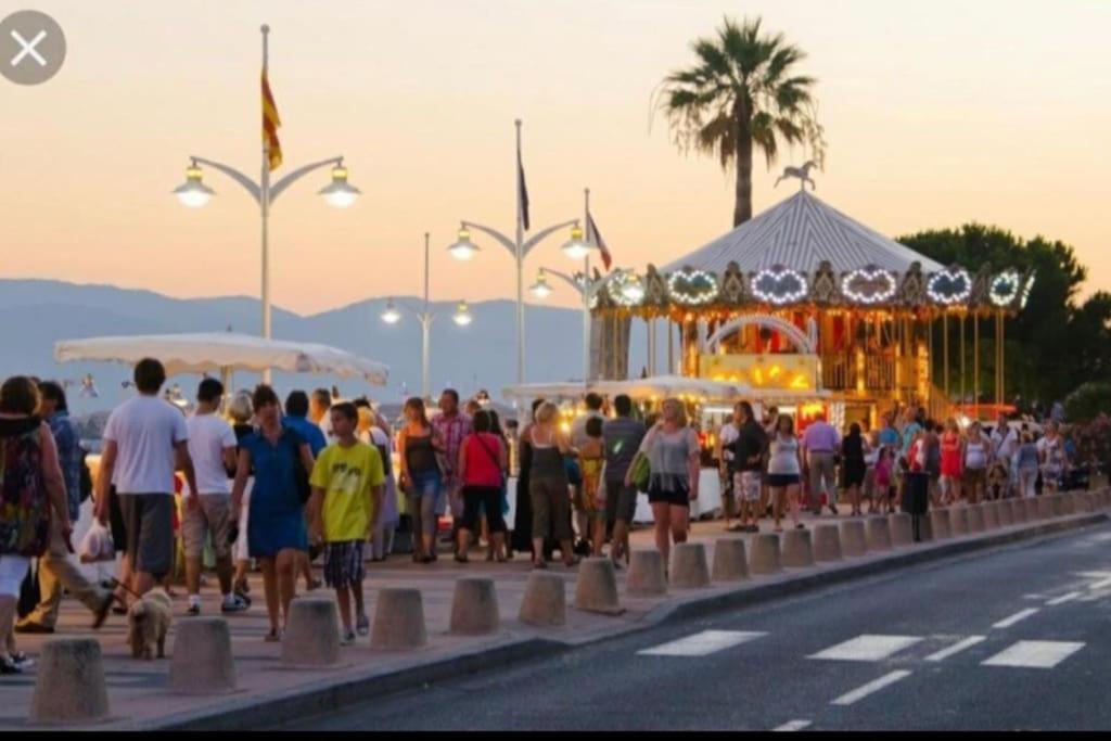 Chaleureux Appartement Face Au Port Sta Lucia, Tout A Pieds, Wifi Saint-Raphaël Eksteriør bilde