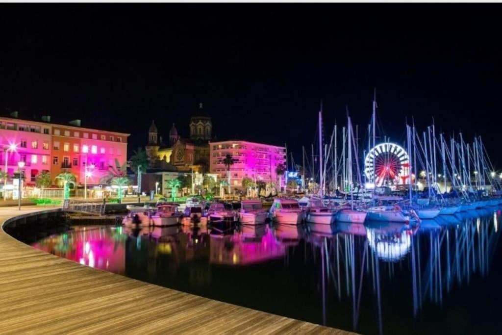 Chaleureux Appartement Face Au Port Sta Lucia, Tout A Pieds, Wifi Saint-Raphaël Eksteriør bilde