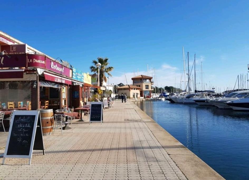 Chaleureux Appartement Face Au Port Sta Lucia, Tout A Pieds, Wifi Saint-Raphaël Eksteriør bilde